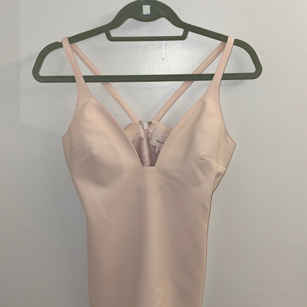 Cinq a sept, bodycon light pink dress size 4